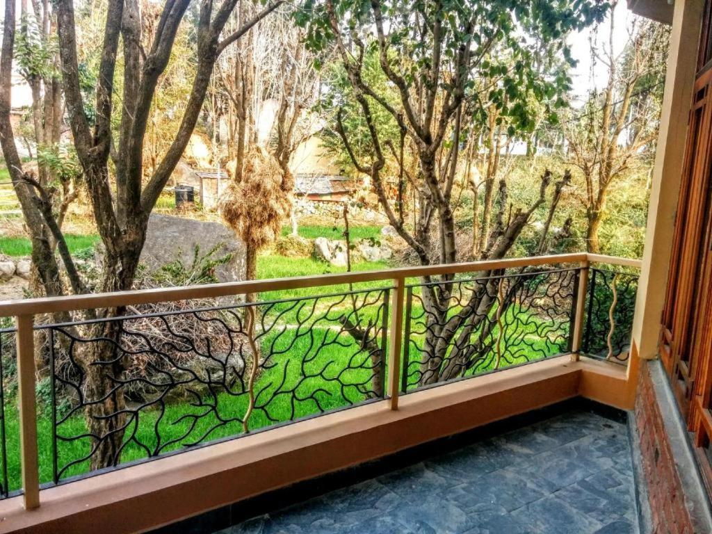 The Divine Hima Hotel Dharamshala Bagian luar foto
